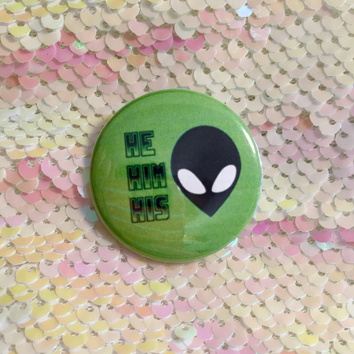 Alien Pronoun Button